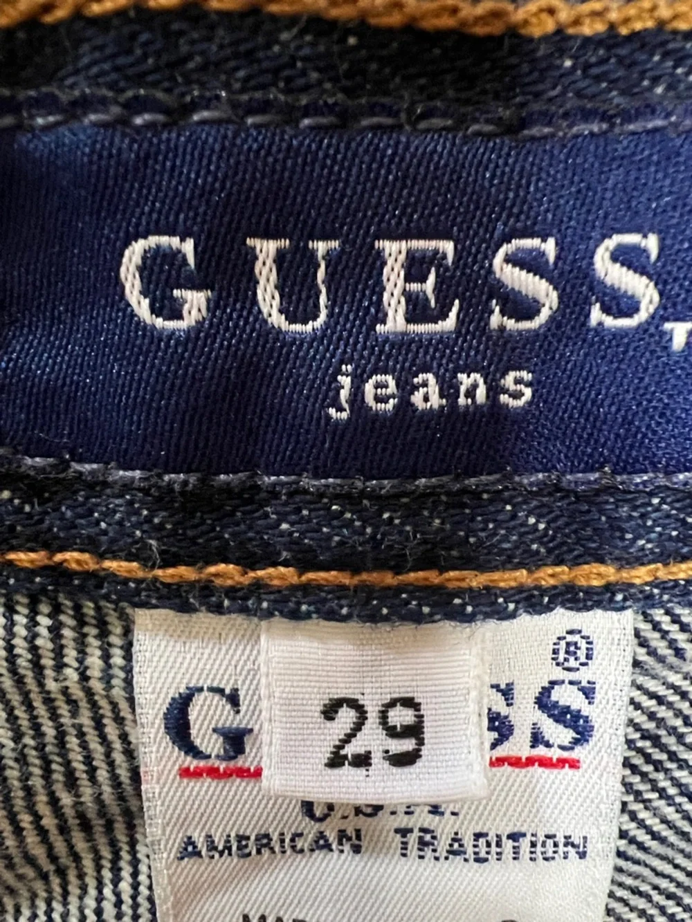 🗝️📠📜👖Vintage Guess Dark Blue Denim Mini Skirt with Raw Hem